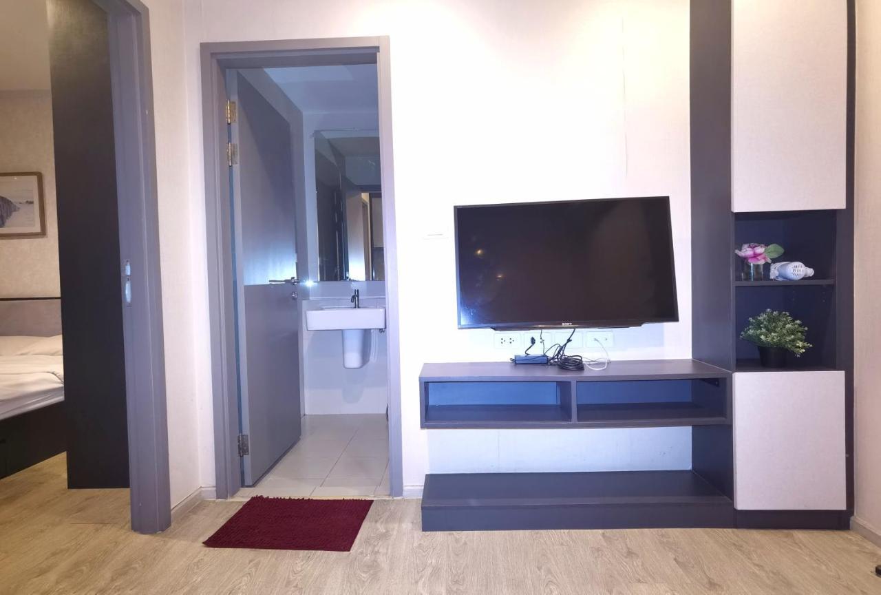 Llx Apartments At The Base Condo Pattaya Bagian luar foto