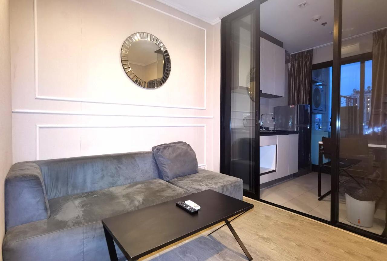 Llx Apartments At The Base Condo Pattaya Bagian luar foto