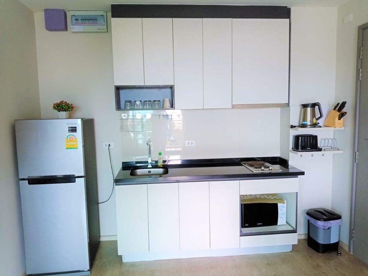Llx Apartments At The Base Condo Pattaya Bagian luar foto